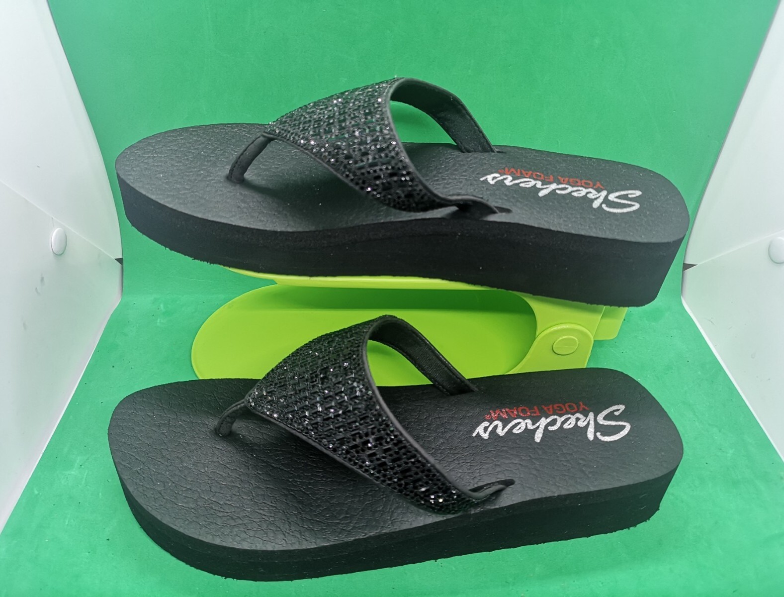 Skechers Yoga Foam 31601 Slip On Thong Flip Flop Sandals Women Sz 10 Black bling