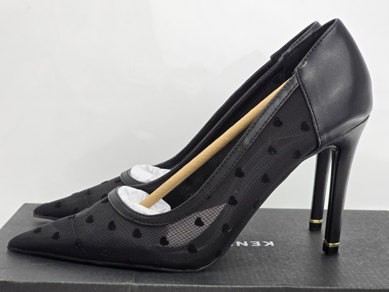 Kenneth Cole New York Women’s Bentley 100 Pump, Black/black Mesh, 7 M VG