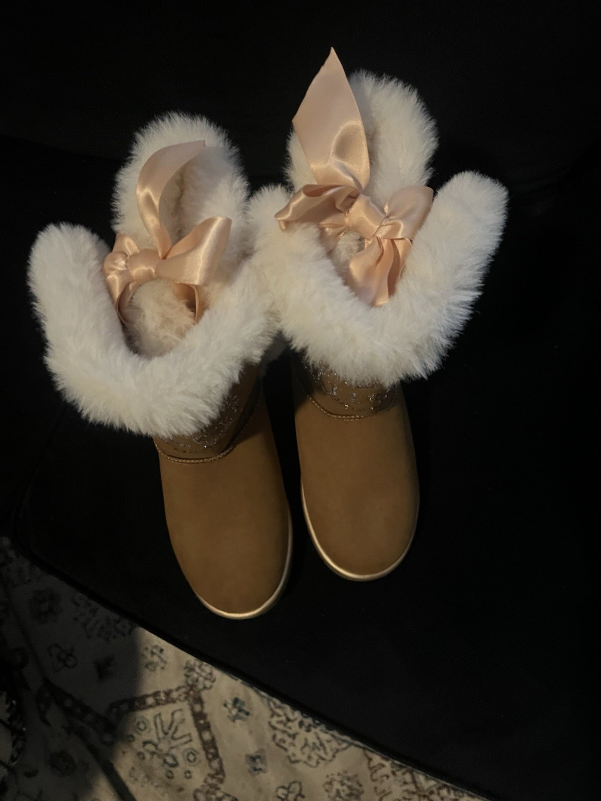 Juicy Couture Girls Tan Mid-Calf Slip-On Faux Fur Boots w/ Bows Size 6