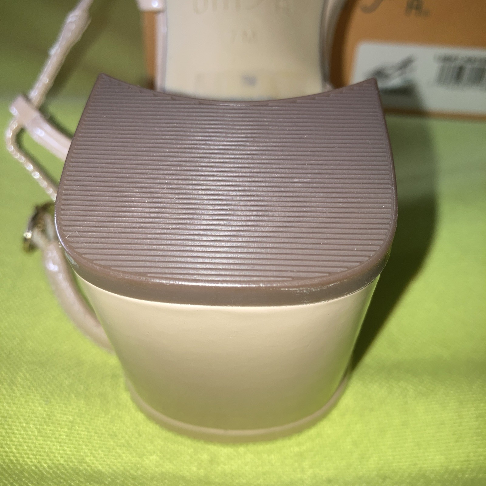 Unisa Women’s Vegan Leather Sandals Size 7M Pink Nude Color Buckle Straps Heel
