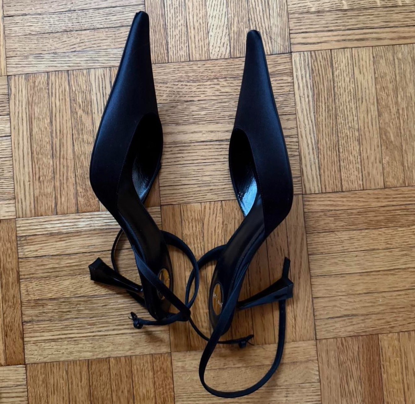Yves Saint Laurent Aimee Slingback Satin Pumps Brand New size 39