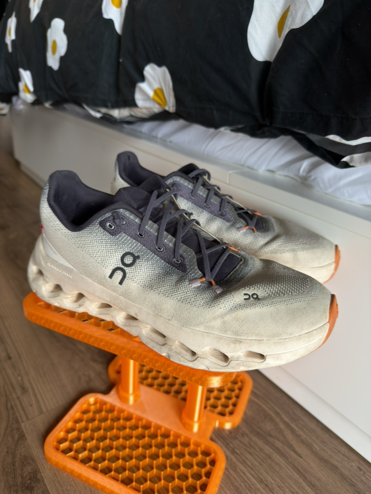 *Hard To Find* Women’s Size 10 On Cloud Cloudtilt Iron Dew Running Shoes