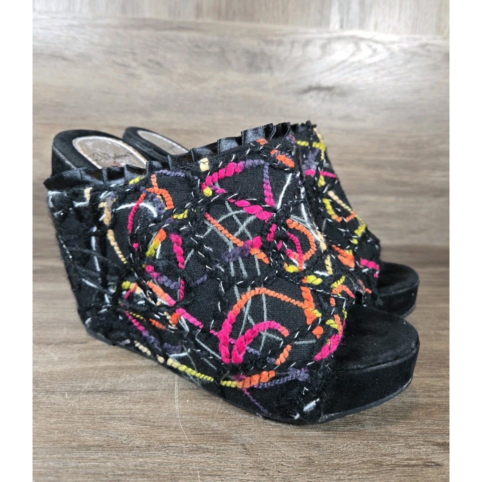 Avant Garde Kayleen Los Angeles Boho Artsy Abstract Platform Wedge Sandal Sz 8