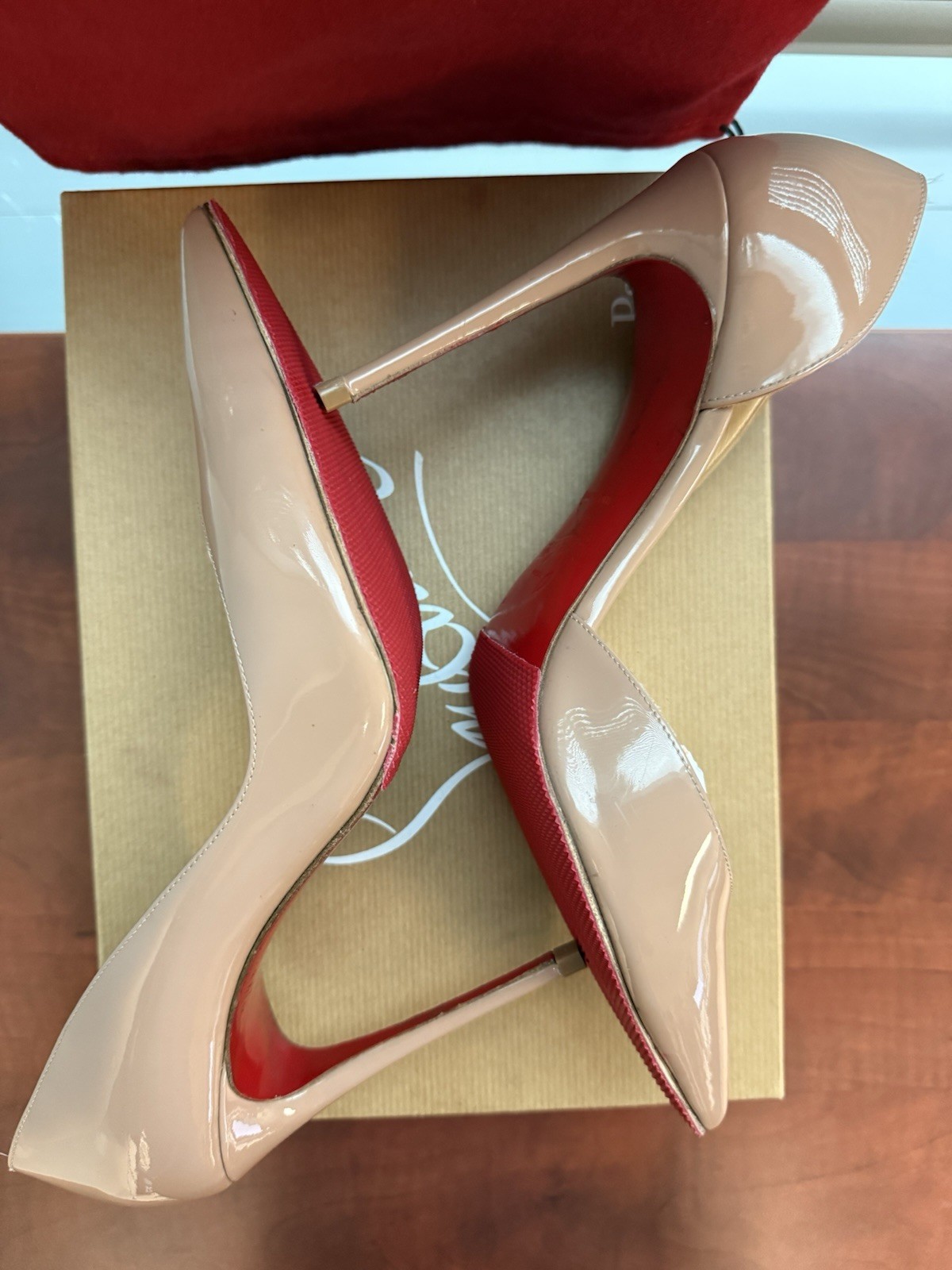 Ibiza 100 Christian Louboutin Designer Patent Leather Pointed Toe Pumps 8.5