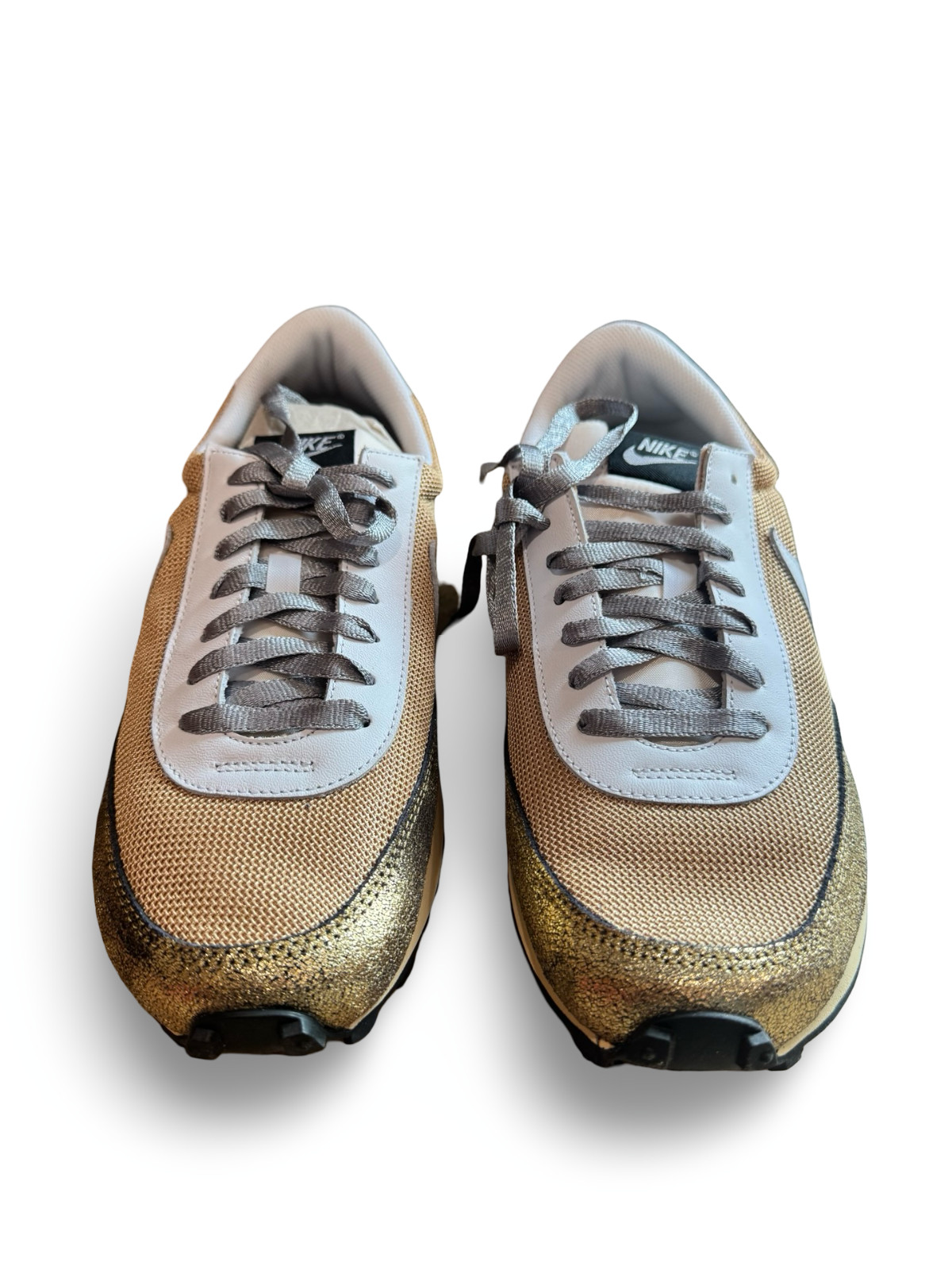 Sz 11 – Women’s Nike Daybreak ‘Golden Gals’ DO5883 700