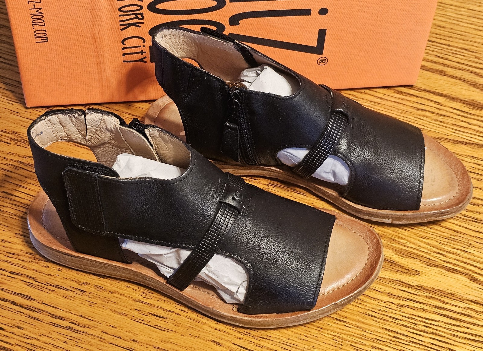 Miz Mooz Finnley Womens Black Leather Zipper Strap Sandals Size 37 – FREE SHIP!