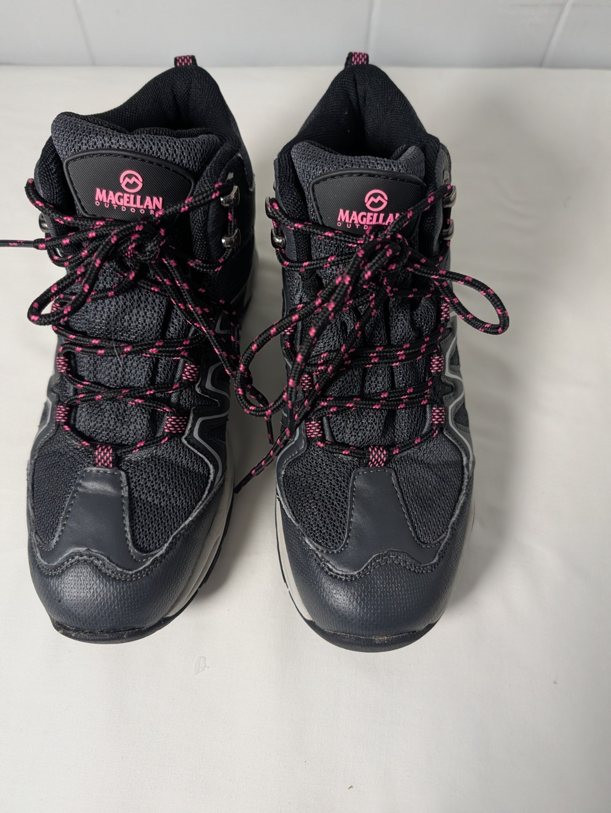 Magellan Outdoors Hiking Boots Women’s Size 9M Waterproof Lace Up High Top