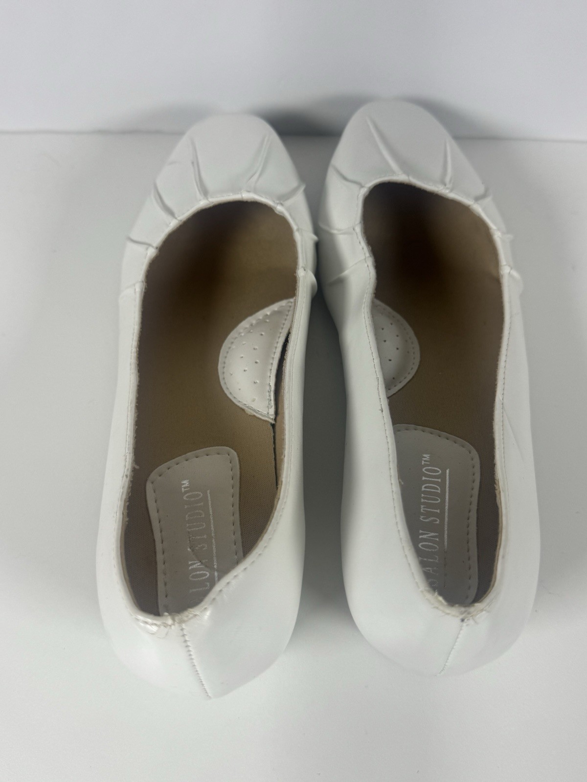 Salon Studio White Man hand Made Pleated Square Toe Slip-On Heel Pumps US 8