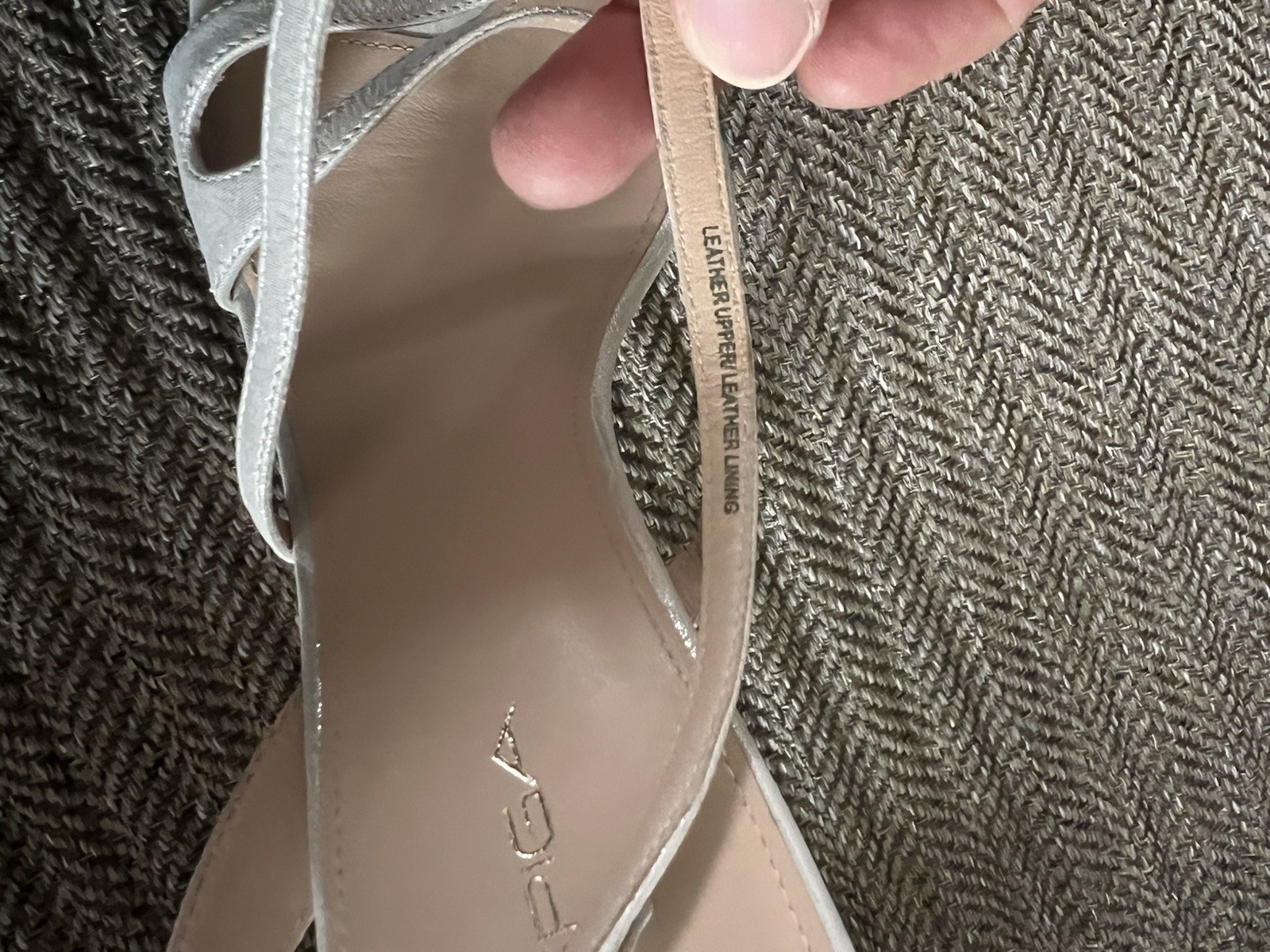 NWB Via Spiga women heels sz.9 shoes