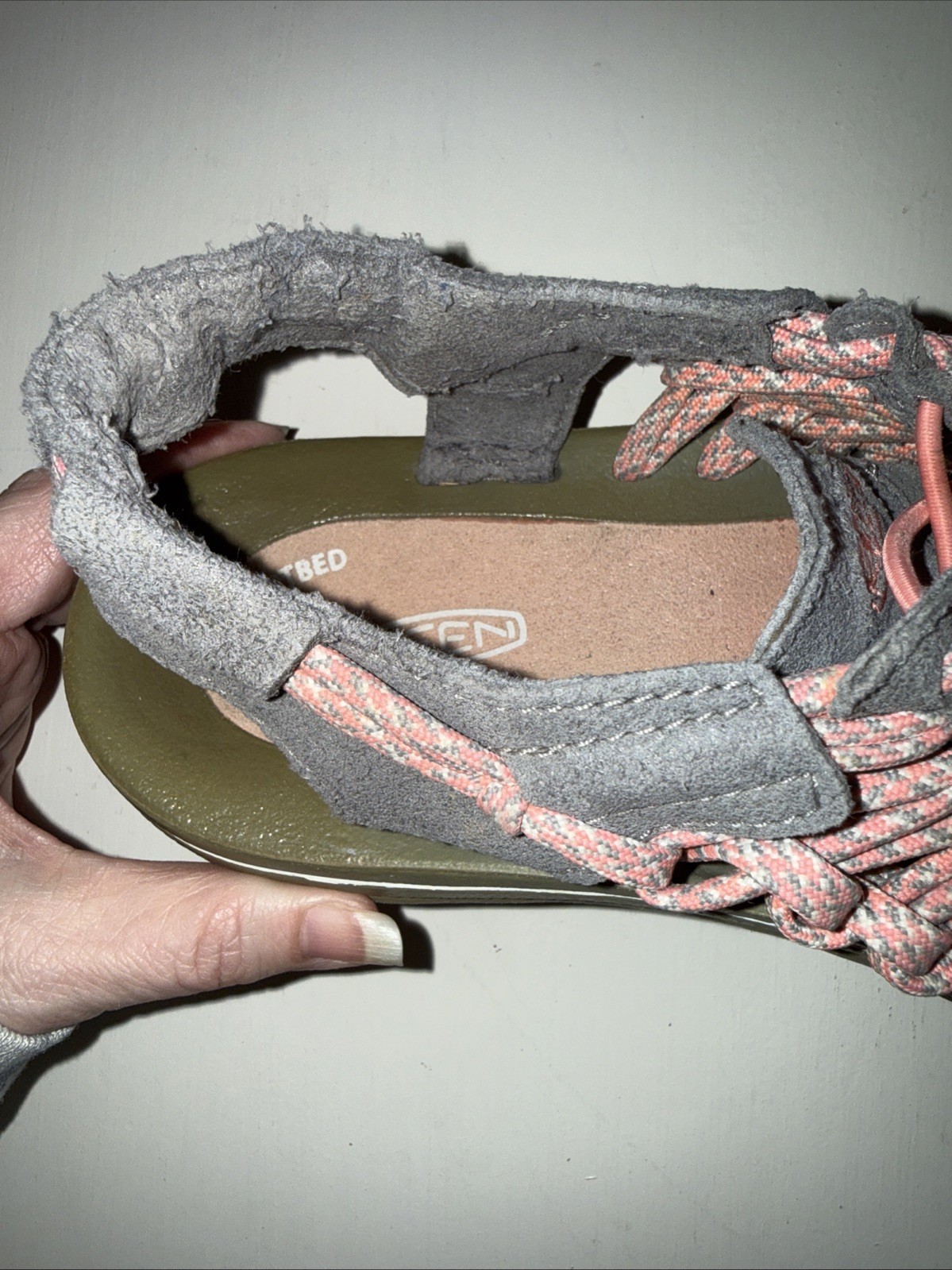 Keen 1014756 Uneek 8mm Camo Fusion Coral Women’s Sandal 10 Summer Camp Beach