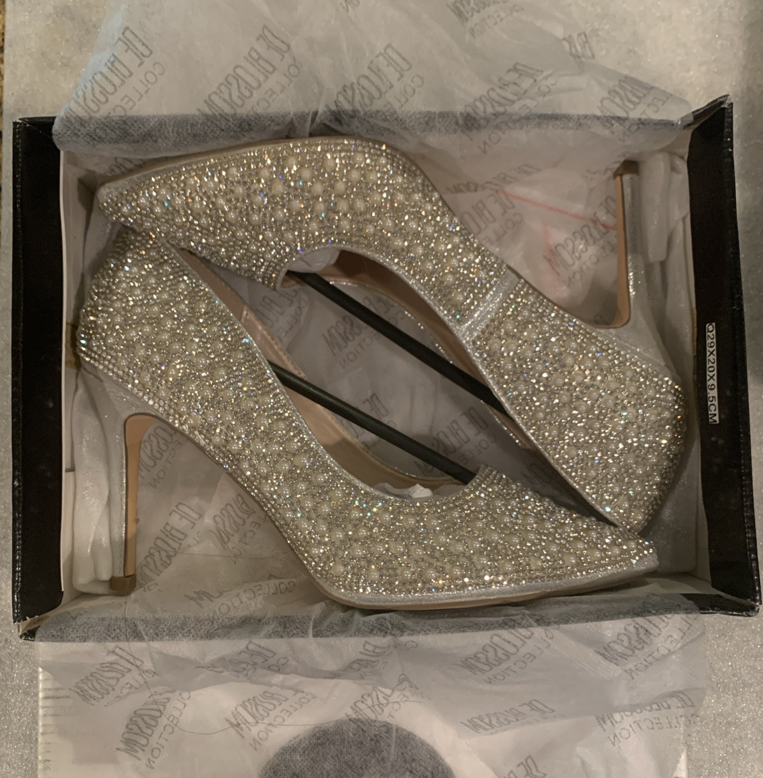 De Blossom Collection Women’s Bridal Or Pageant Silver Rhinestones Heels Size 10