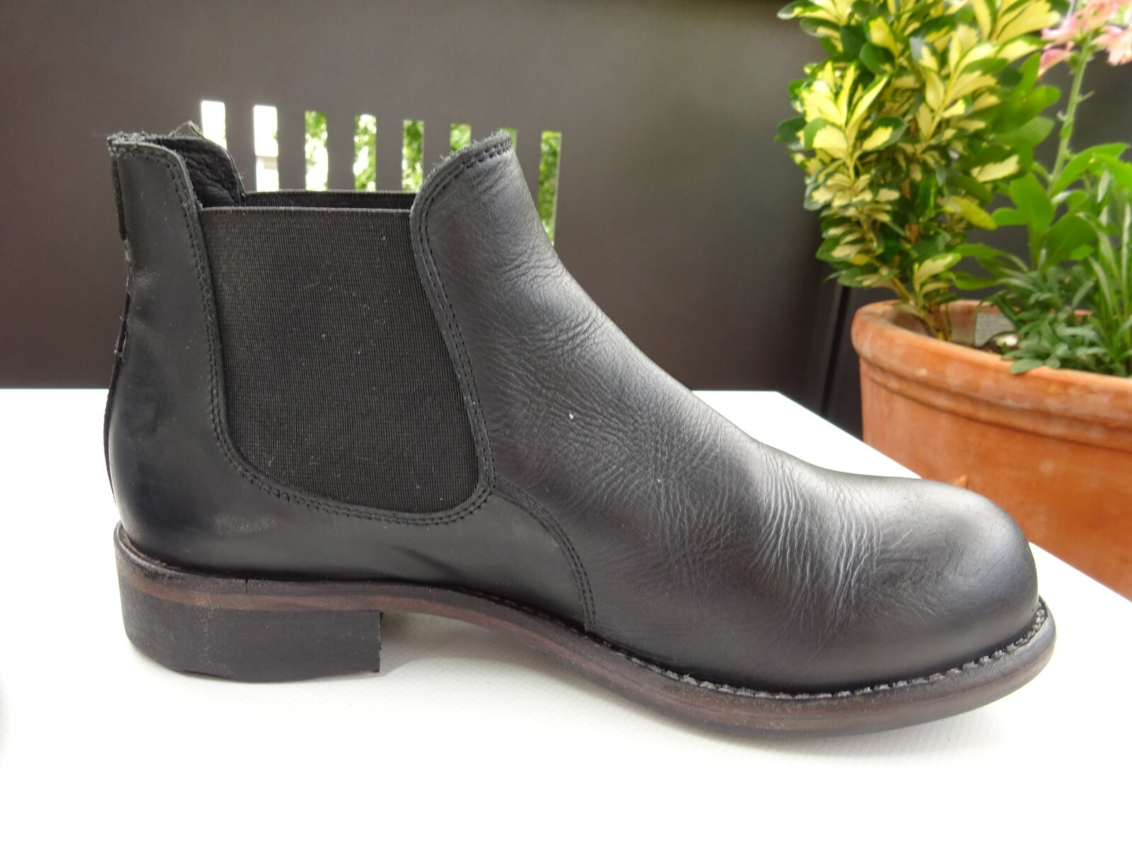 Area Forte women’s shoes elastic ankle boots leather black Italy size 36 F. NEW