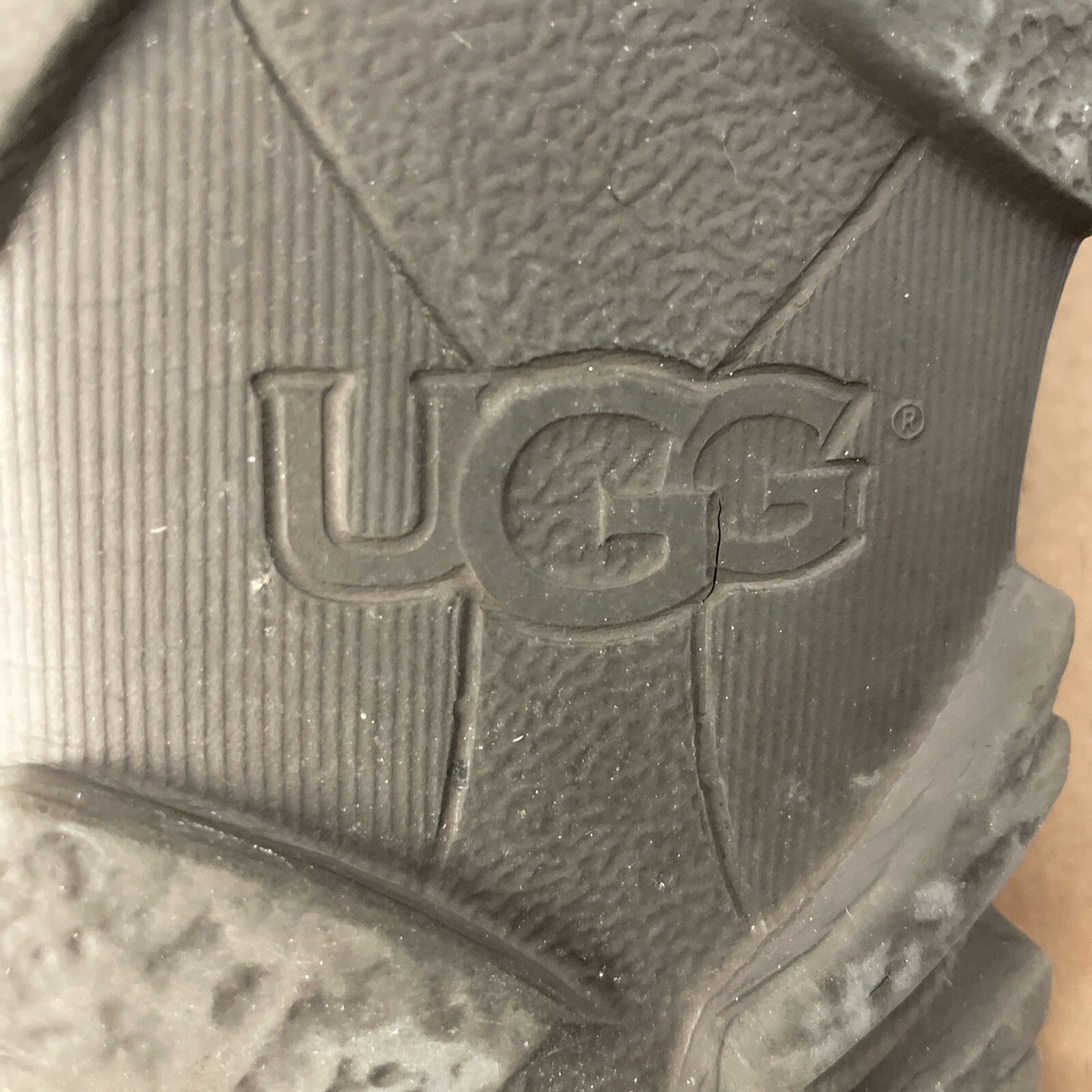 New! UGG Essential Short UGGpure Black Boot Size 8 1111513