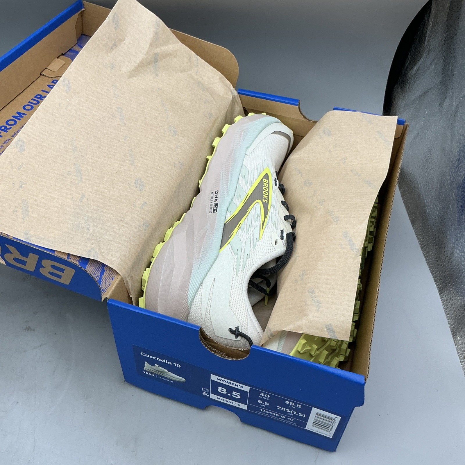 BROOKS Cascadia 19 Women’s Trail Running Shoes Size 8.5 M Brand New