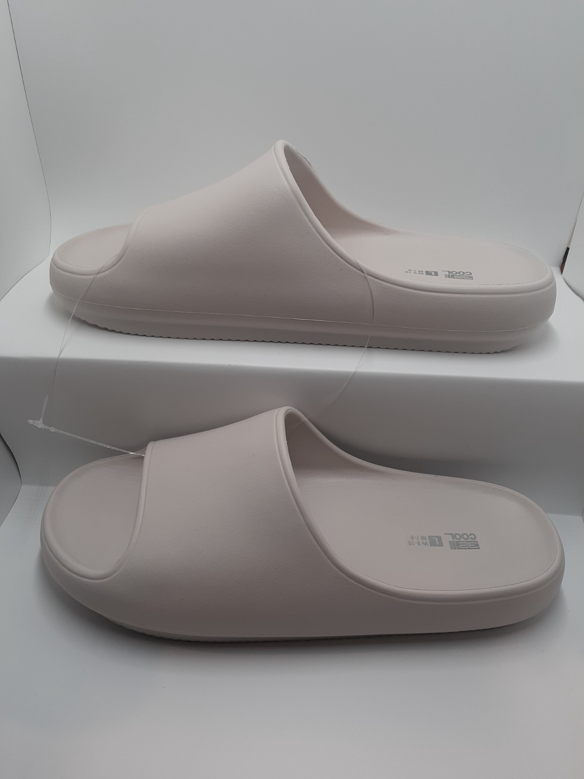 32 Degrees Cool Unisex Cushion Slide Sandals us sizeL white men 7/8 women 9/10