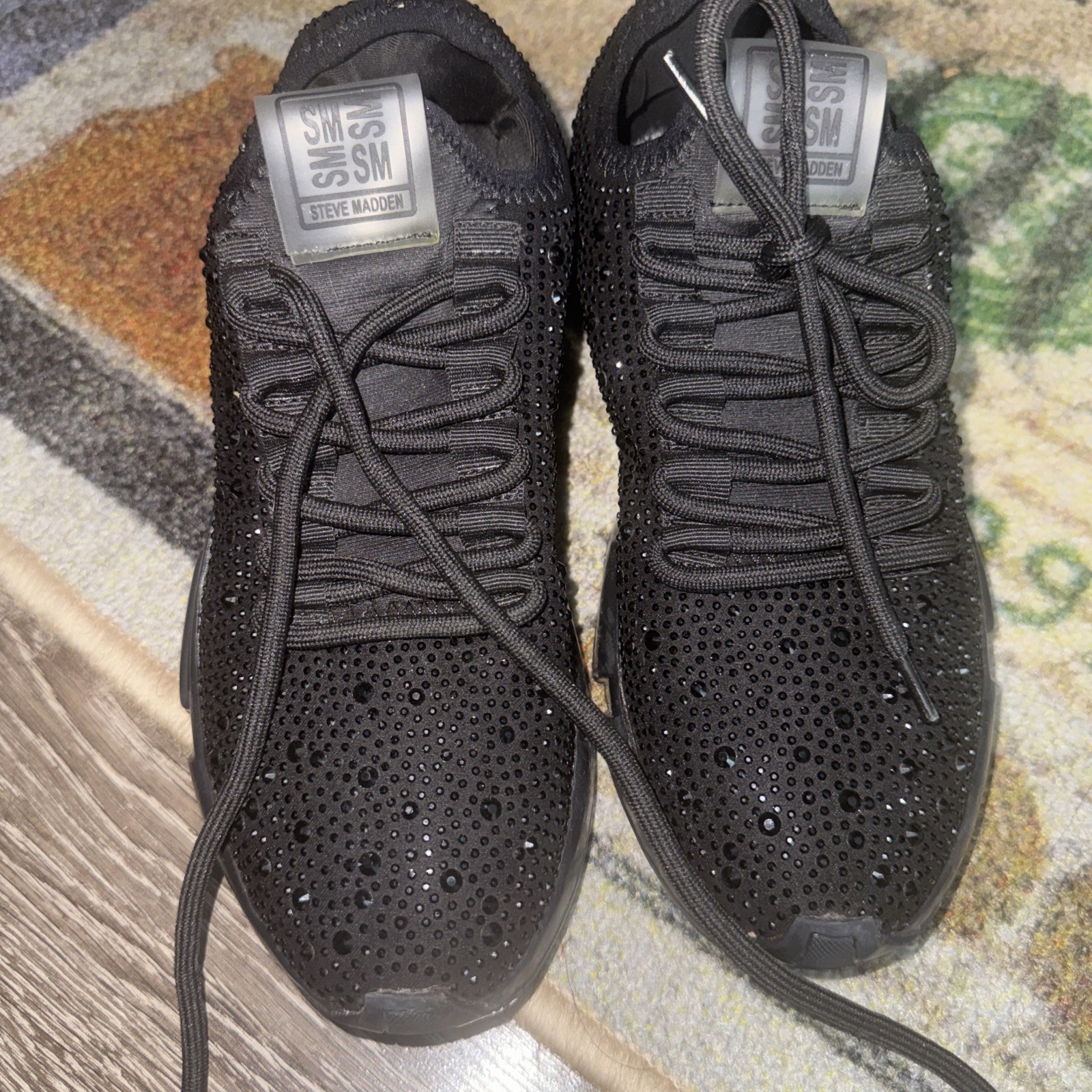 Steve Madden SM NY90 Women’s Sneakers Black Embellishment Slip On Size 7