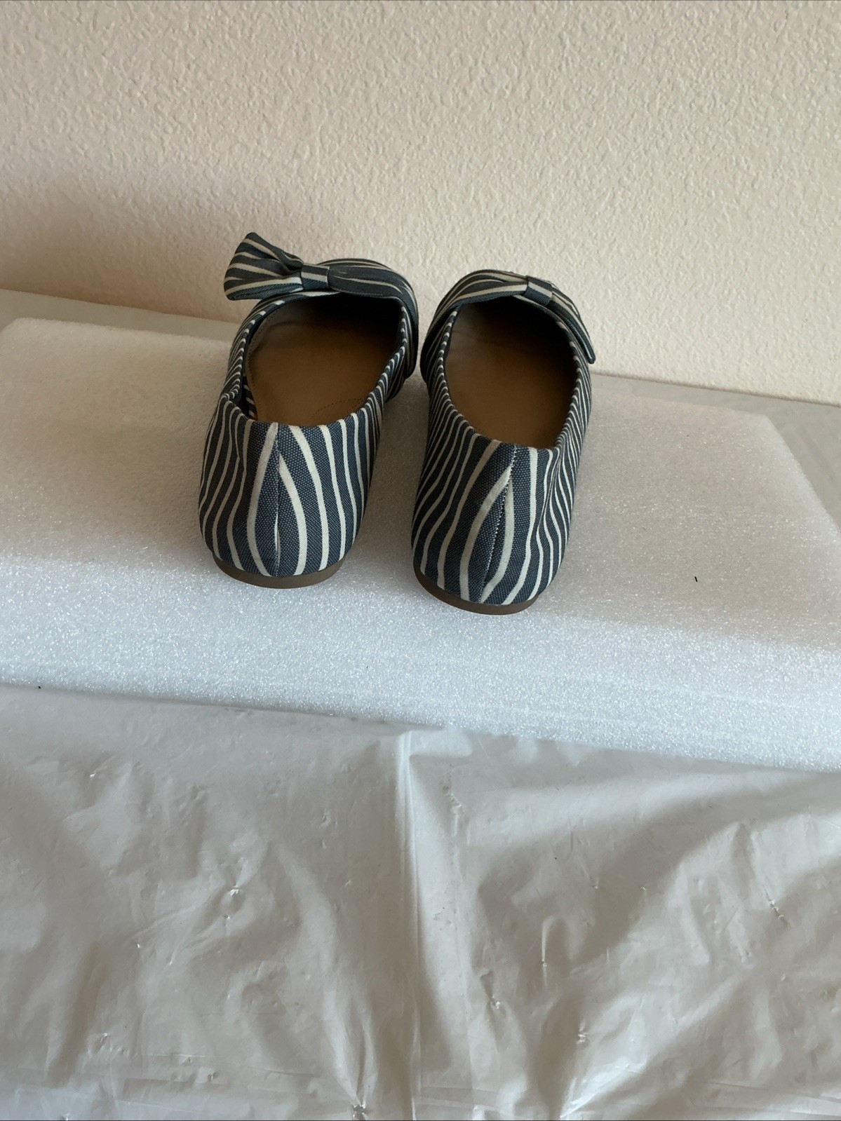 Time and Tru Womens Blue and White Striped Bow Ballet Flats Size 11