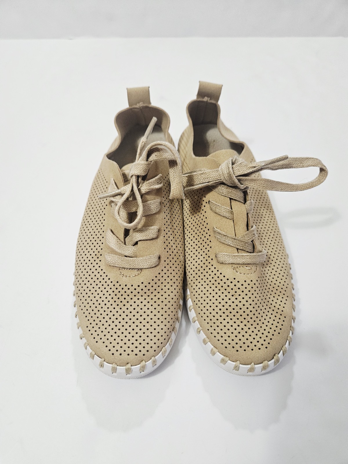 Frogg Toggs Women’s Beige Traveler’s Slip On Shoe Sz 7