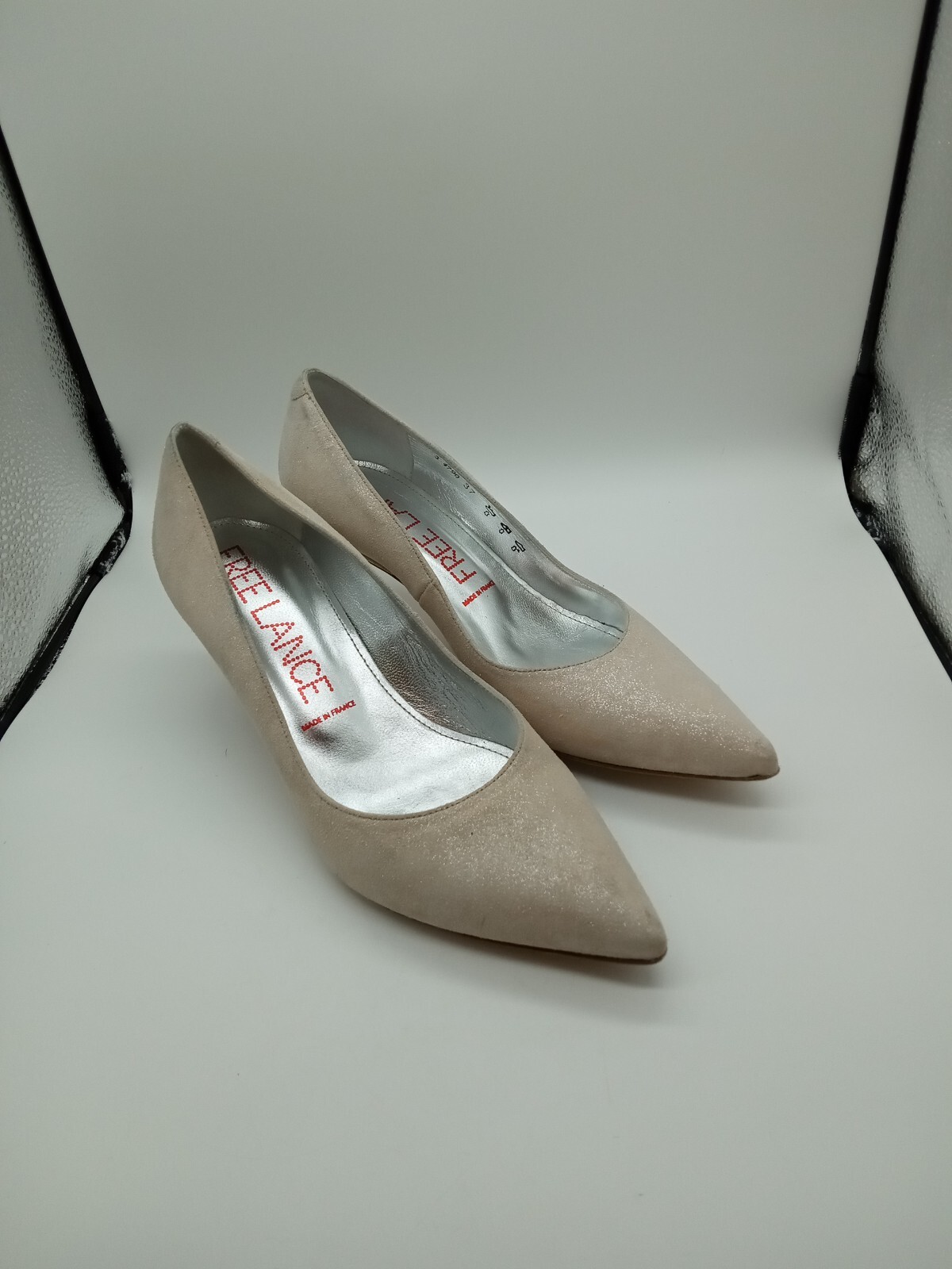FREE LANCE Court Heels 3 1/8in all Leather Beige 37 Light Gold 7