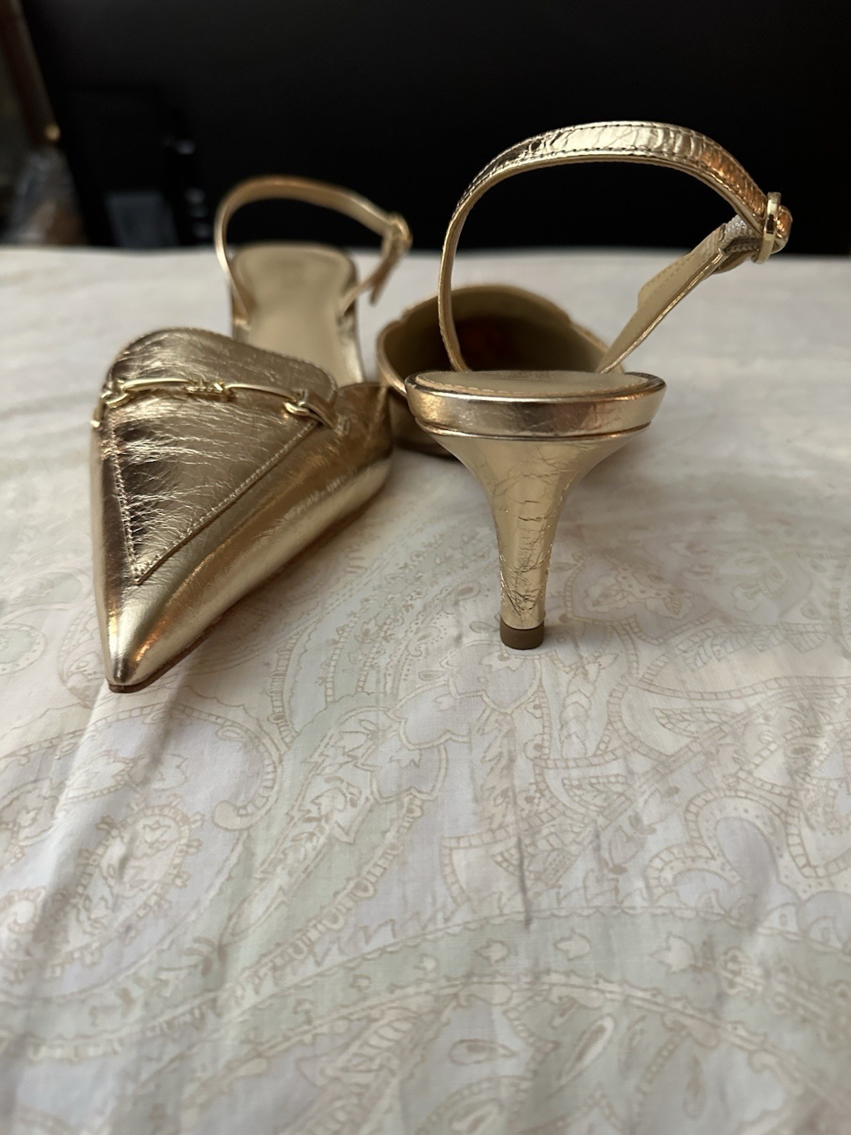 MICHAEL Michael Kors Women’s Gold Leather Pointed Toe Slingback Kitten 7.5M