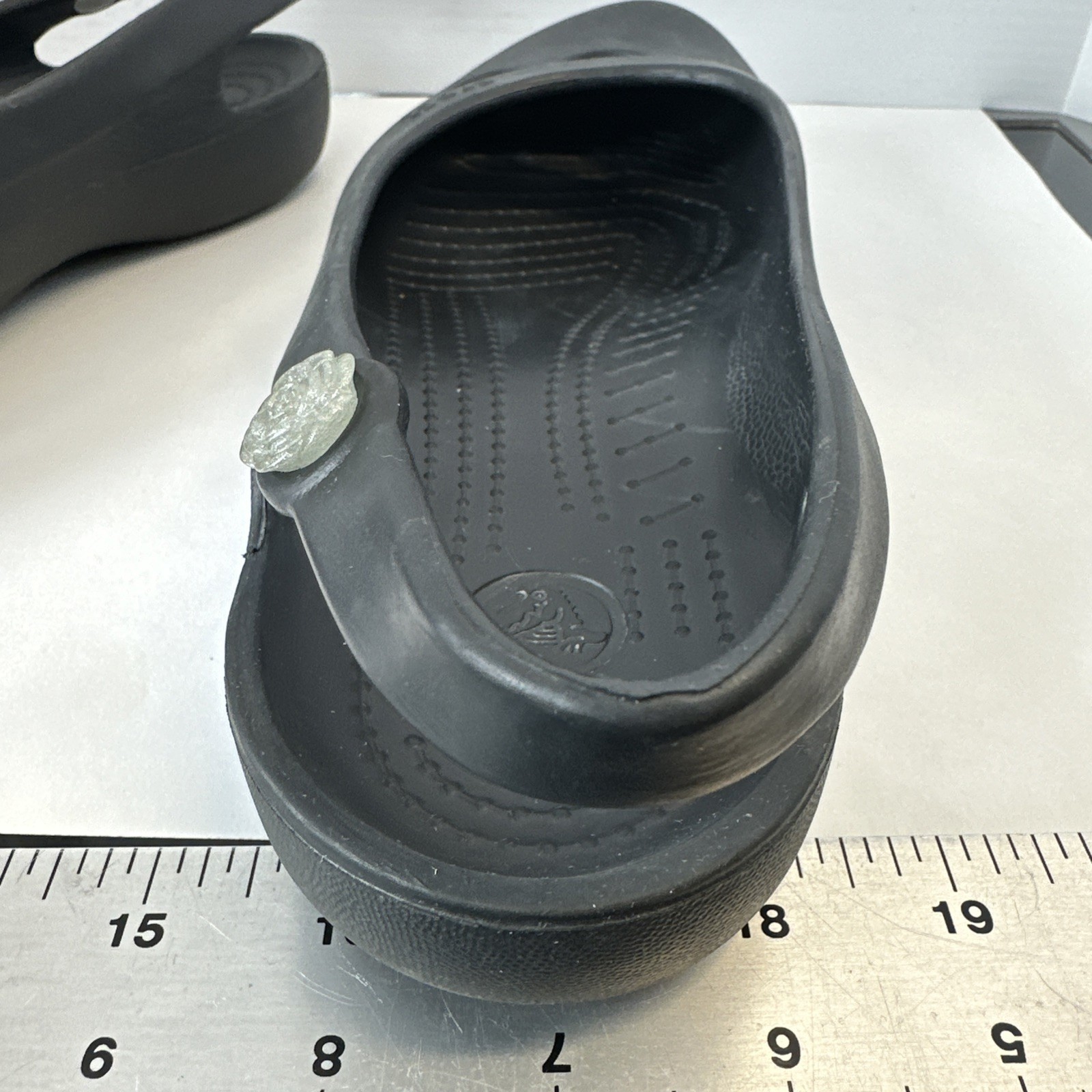CROCS Jayna Slingback Flat w/ Crystal Charm Women’s 9 Black EUC