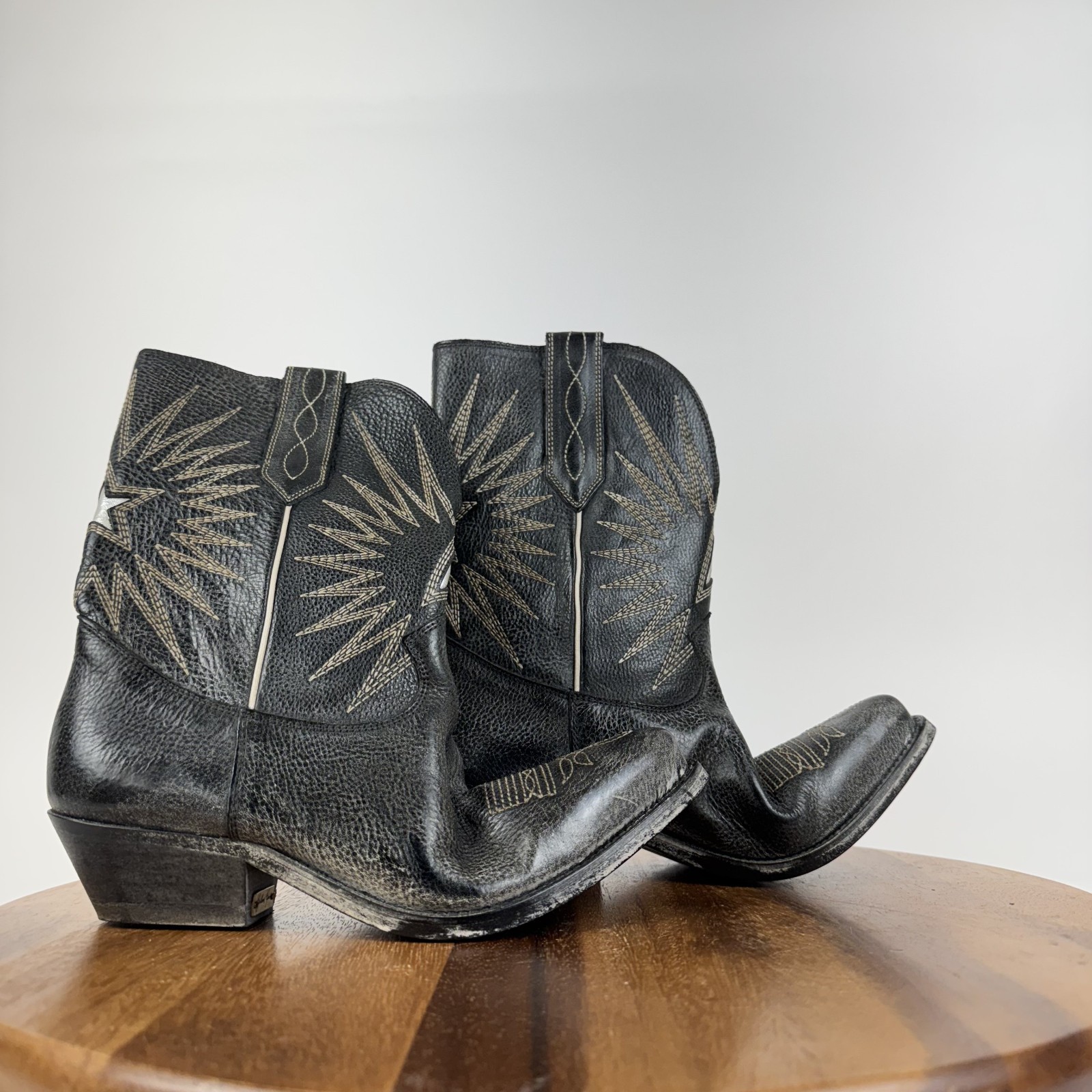 New Womens Golden Goose Wish Star Short Black Ecru Silver Western Boots Size 38