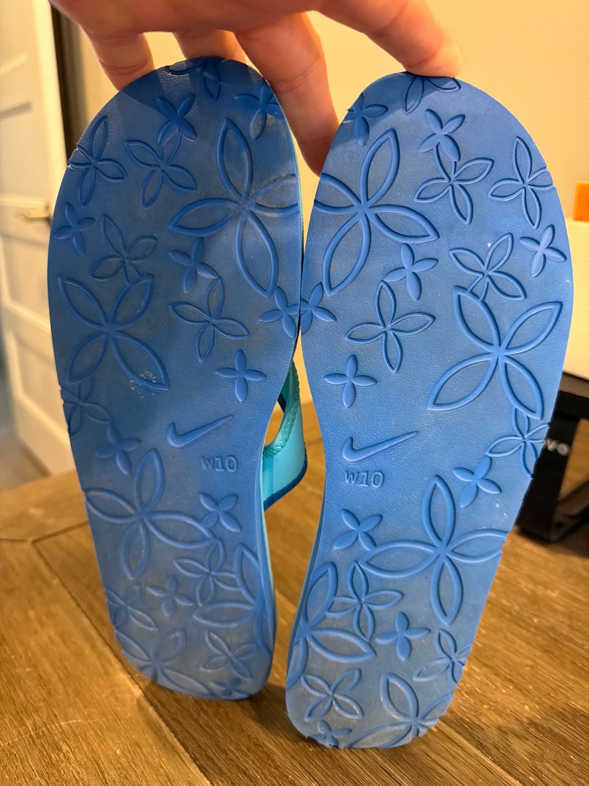 NIKE Celso South Beach Blue Flip Flop Thong Sandal Slip-On Slide 2014 Women’s 10
