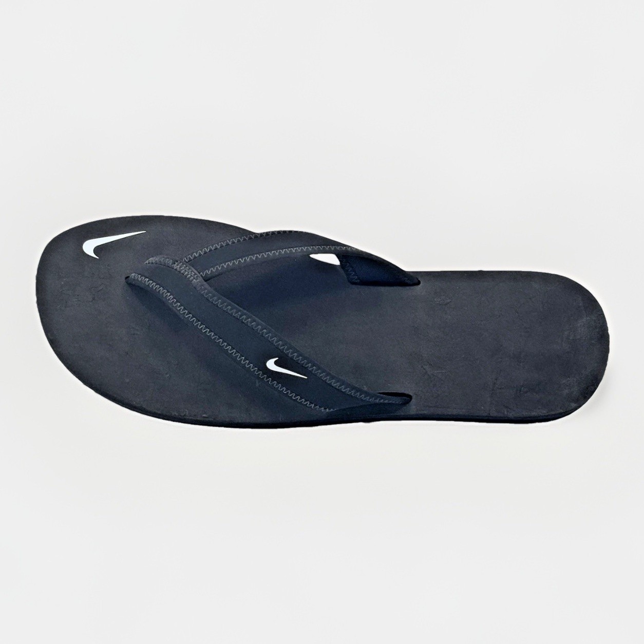 Size 11 Women Nike Celso Thong Sandals 314870-011 Defects Scuffed/Scratched Foam