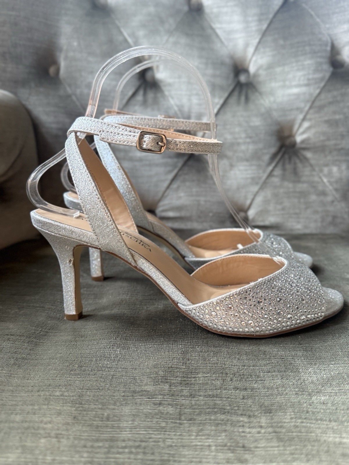American Glamour Badgley Mischka Silver Rhinestone Evening Heels Size 6.5 Zoelle