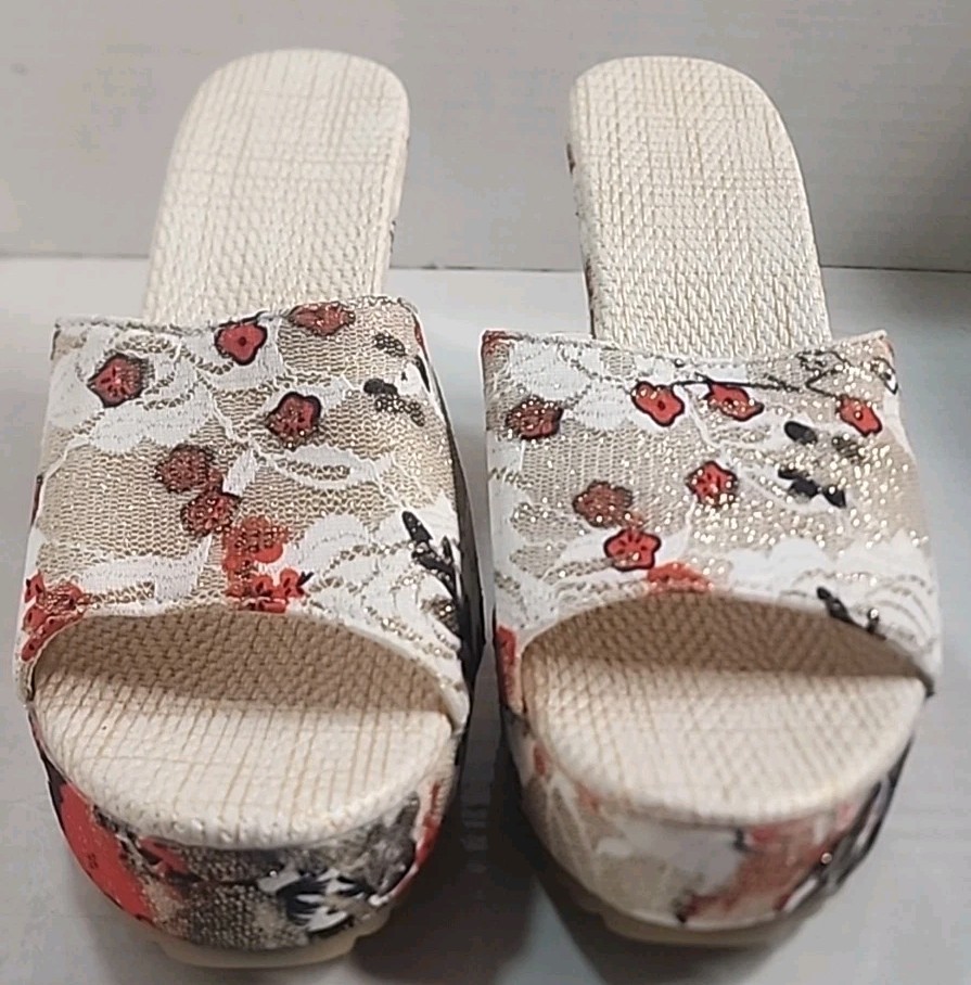 Orange Beige & Gold Open Toe Wedge Floral Shiny Cloth Sandals Size 10 (T184)