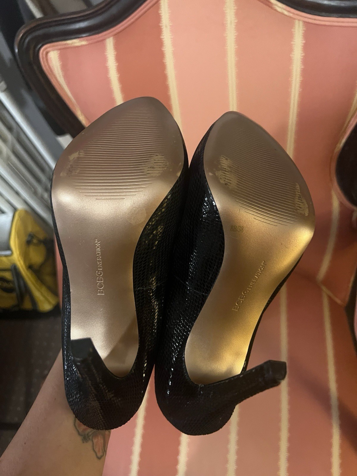 BCBGeneration Black Textured High Heels Sz 8