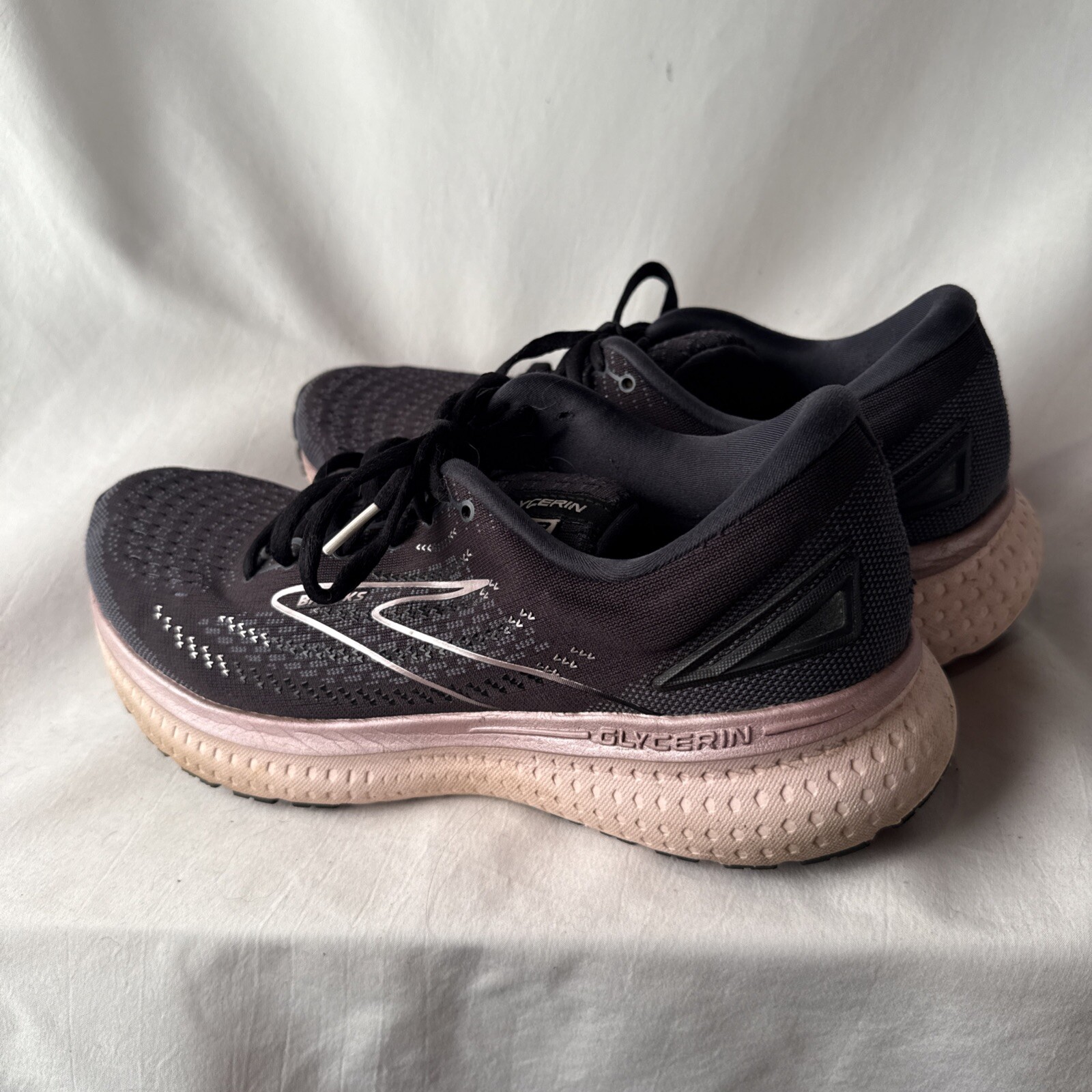 Brooks Glycerin GTS 19 Womens Size 10 Black Athletic Shoes Sneakers 1203441B074