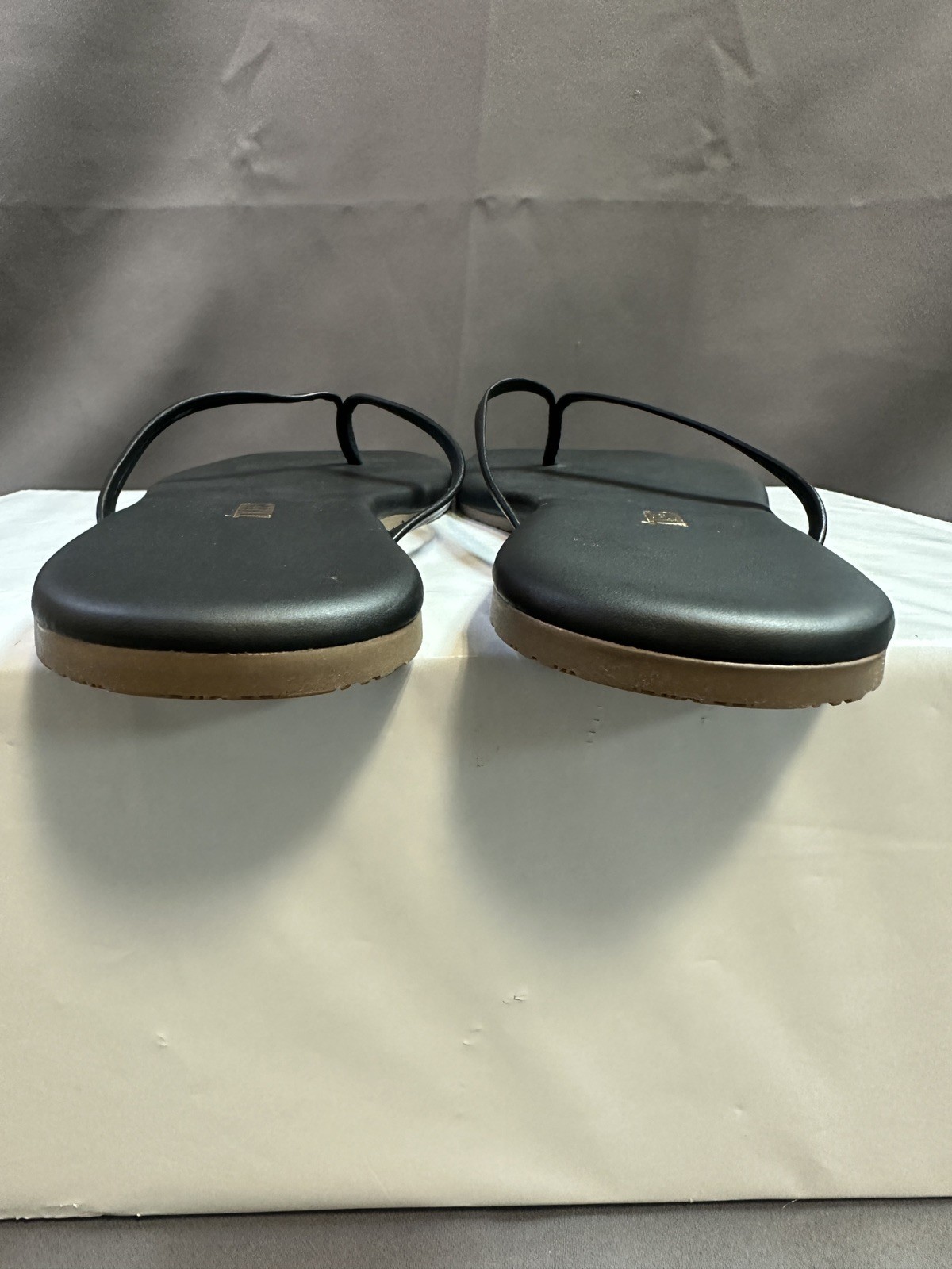 New TKEES Square Toe Lily Women’s Black Leather Thong Sandals/Flip Flops – US 9