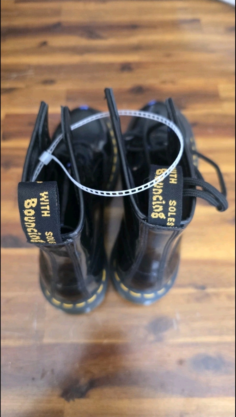New Dr. Martens 1460 W Patent Leather Boots Womens Sz 7 L – Black Patent Lamper