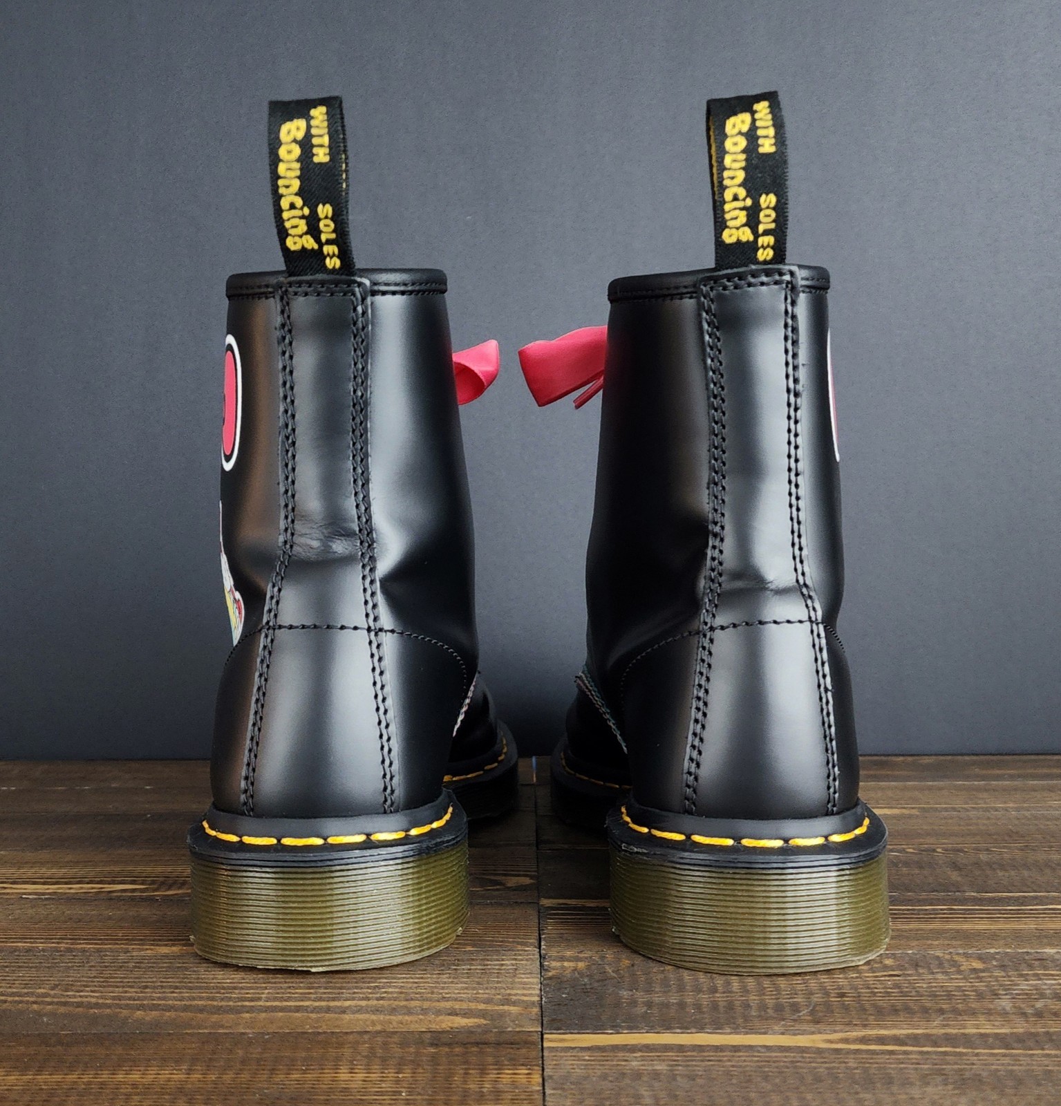 Dr. Martens x Hello Kitty & Friends 1460 Boots Women’s 8 Limited Edition