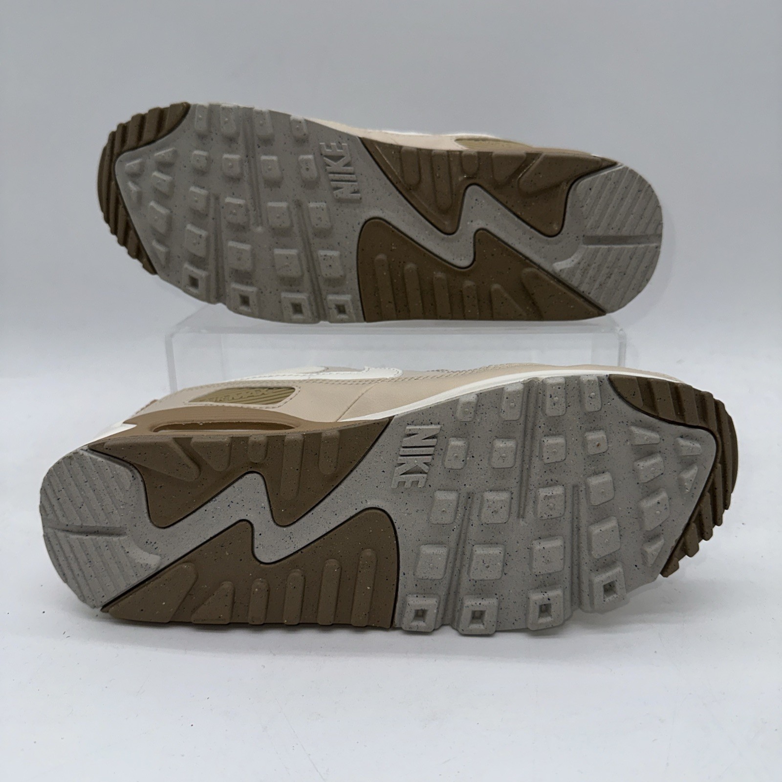 Nike Women’s Size 9.5 Air Max 90 (DH8010 004) Phantom/Sail-Sanddrift Running