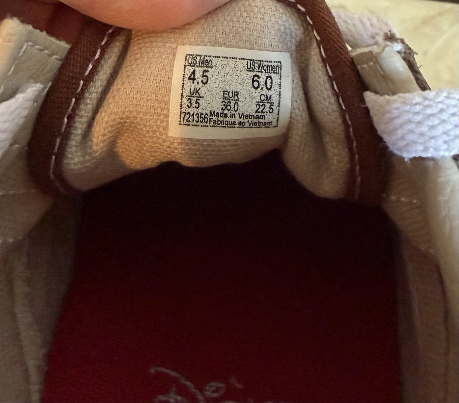 VANS Disney Old Skool Cartoon Brown Canvas Low Top Sneaker Mickey Pluto Aladdin
