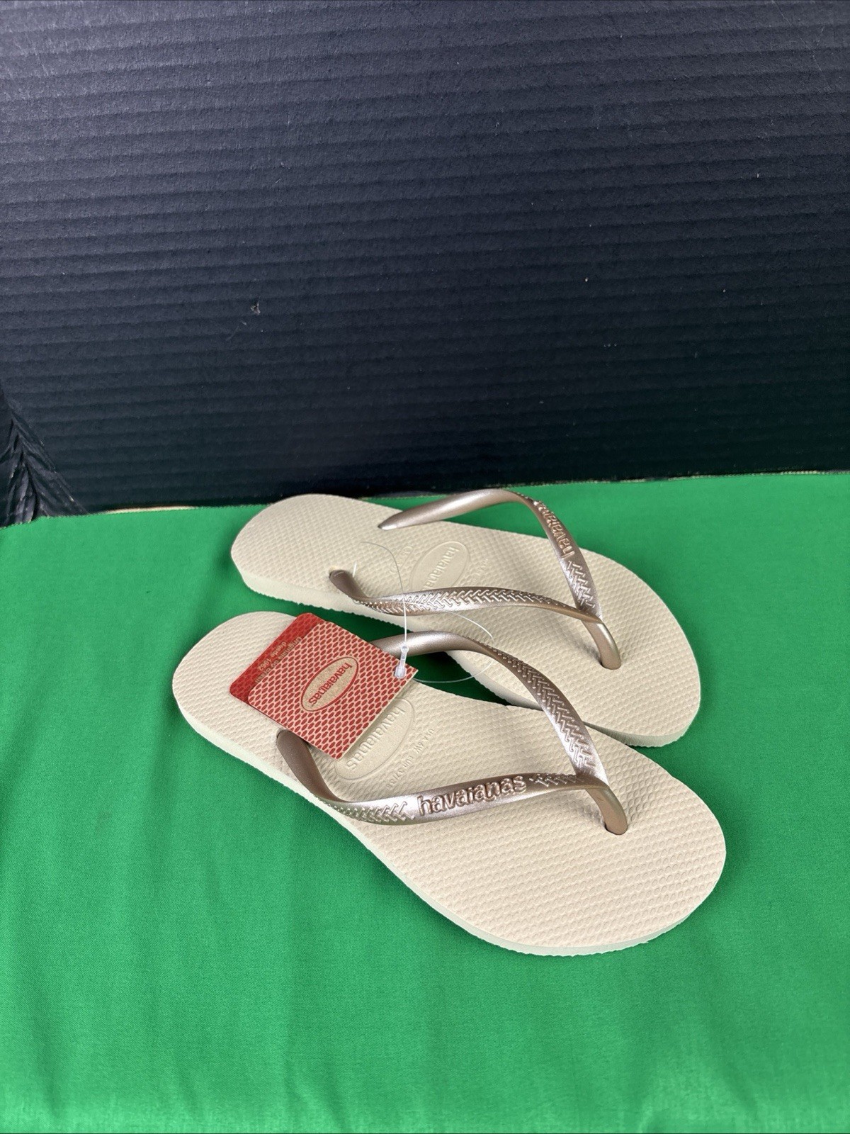 Havaianas Women’s Cushioned Footbed Flip Flop Size 11/12 Sand Grey