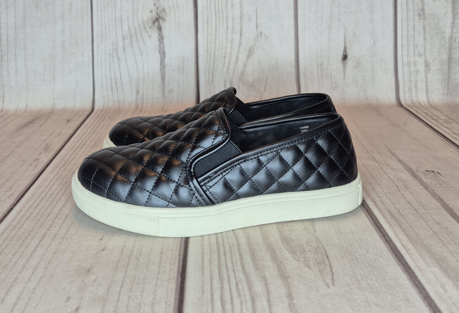 Eva & Zoe Women’s Size 8.5M Juno Black Quilted Leather & Textile Shoes