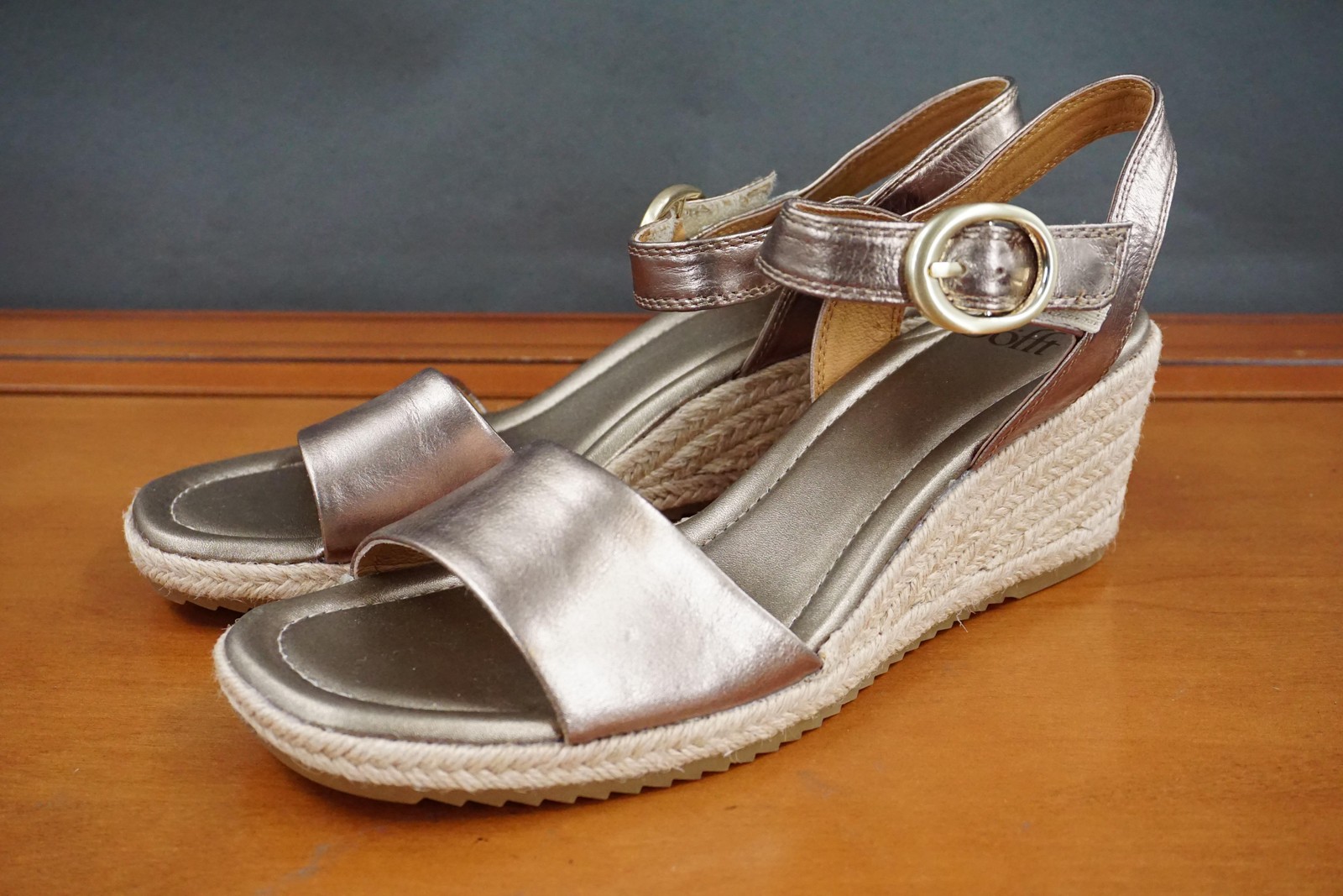 Sofft Sandals Shoes Womens 9 US Bronze Metallic Espadrille Wedge Buckle Shoes