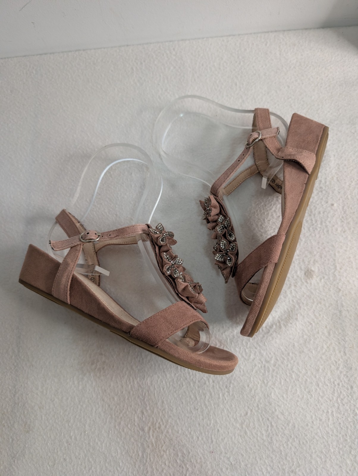 ​AMEISE Lachy Mauve Suede Wedge Sandals Floral Rhinestone Bling Size 37 AU6
