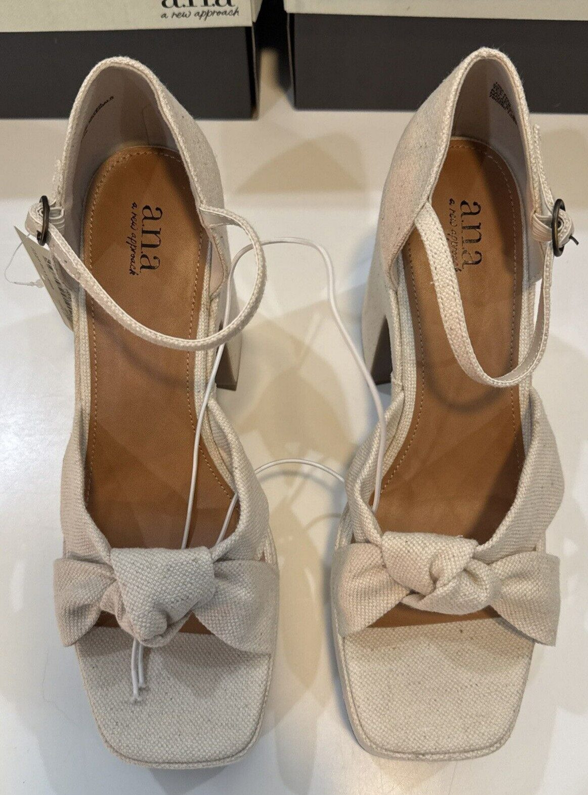 A.N.A. Women’s Shoes ANA Holland Natural Size 10 M – NiB