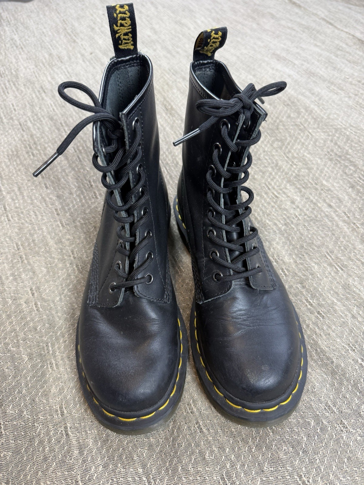 Dr. Martens 1460 Women’s Original Black Leather Lace Up Combat Boots 90s Size 7
