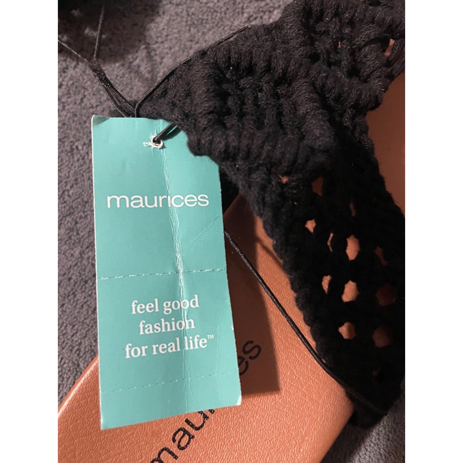 Maurices Black Crochet Toe-Post Slide Sandals with Tan Footbed Size 6