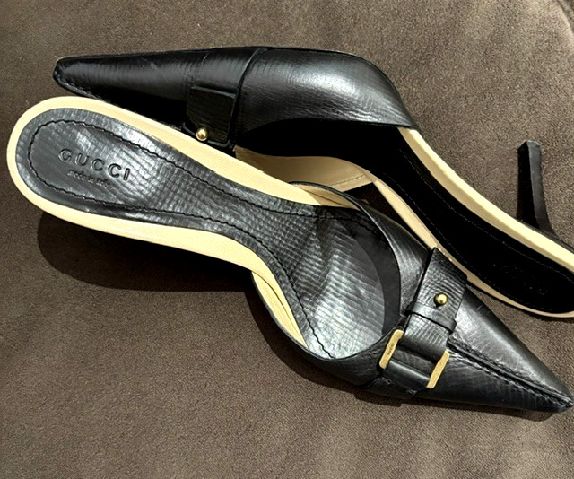 GUCCI women’s 100% leather stilletto mules with logo buckle EU size 8 Italy