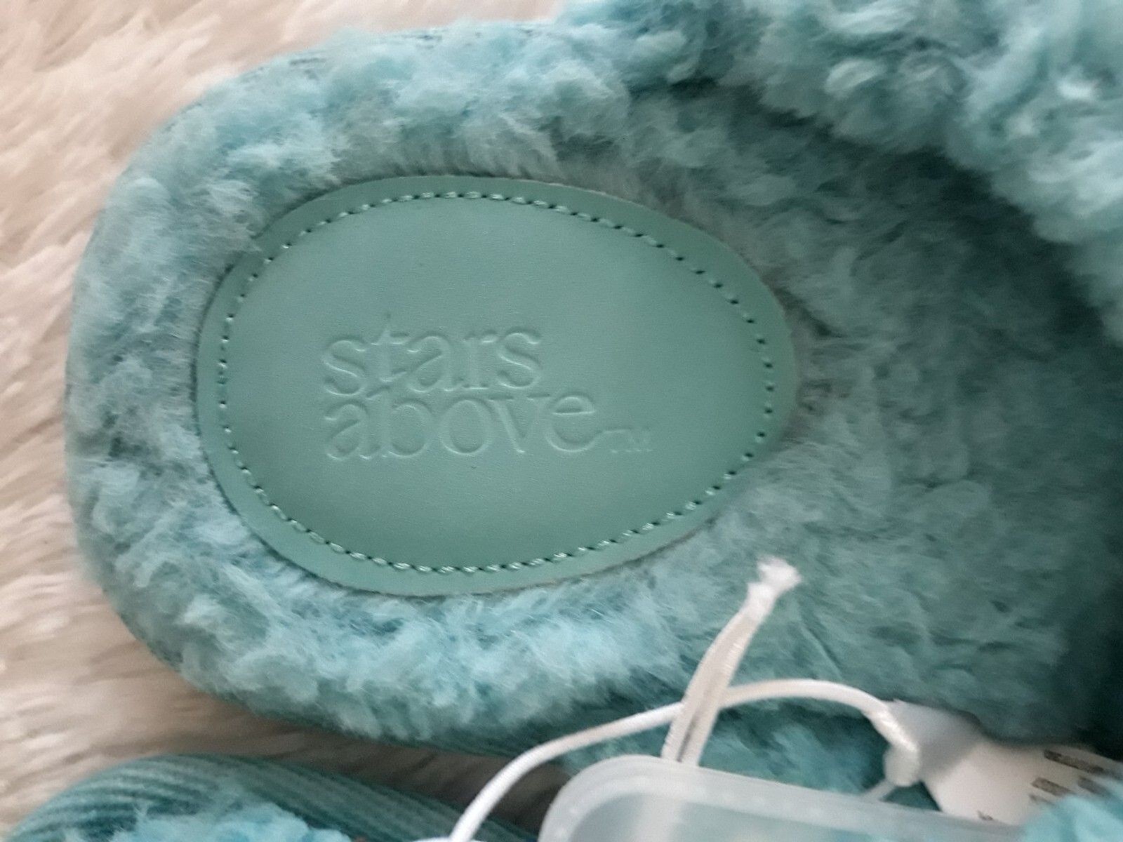 STARS ABOVE Women’s Fuzzy Cross Front Slide Slippers (Size M / 7-8) – NEW!!!