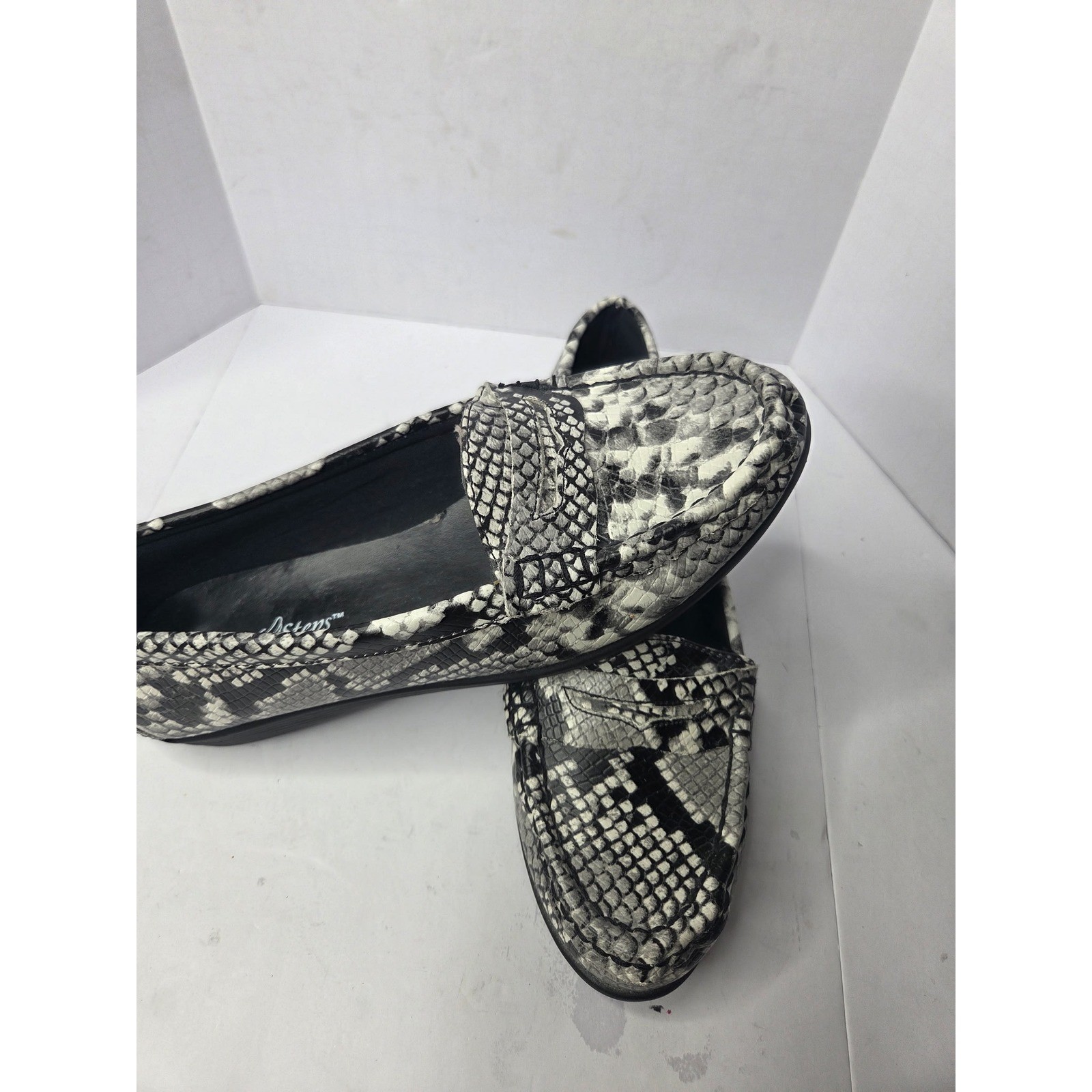Angel Steps Womens Snakeskin Print Penny Loafers Black White Moc Toe Flats 9