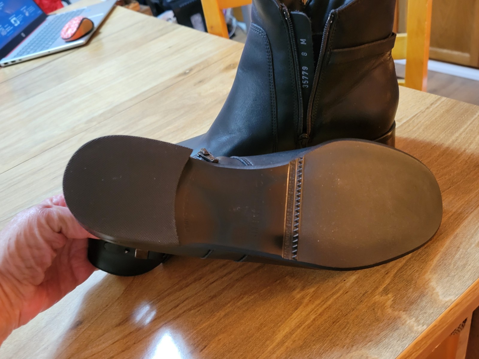 NWOB Black Waterproof Italian Leather Fashion Ankle Boot By La Canadienne sz 8