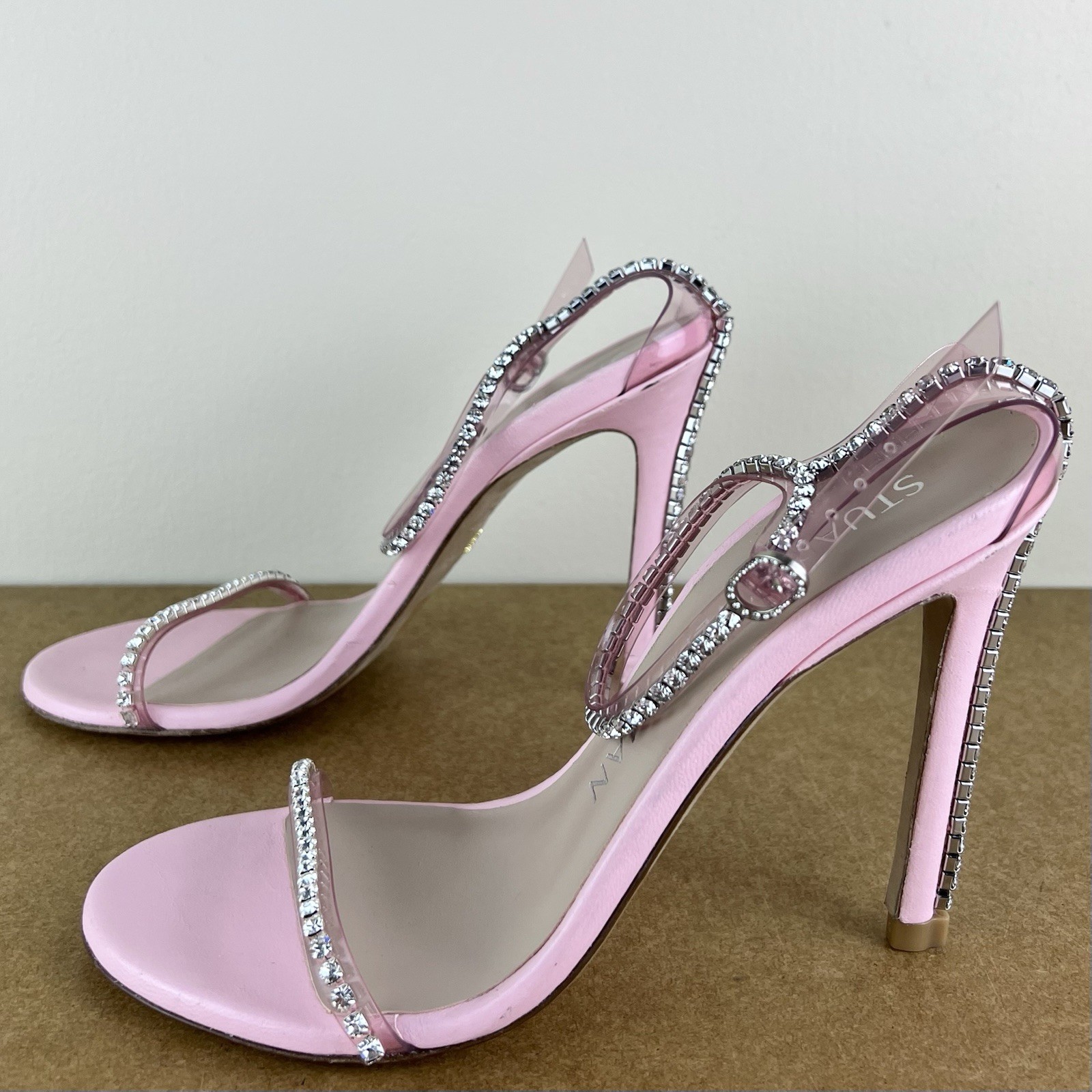 $595 NEW STUART WEITZMAN PINK CRYSTAL EMBELLISHED HEELS 7.5