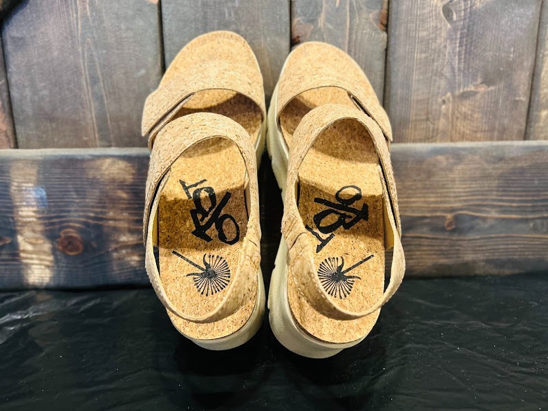 OTBT Women’s MONTANE Cork Platform Sandal Size 7.5m